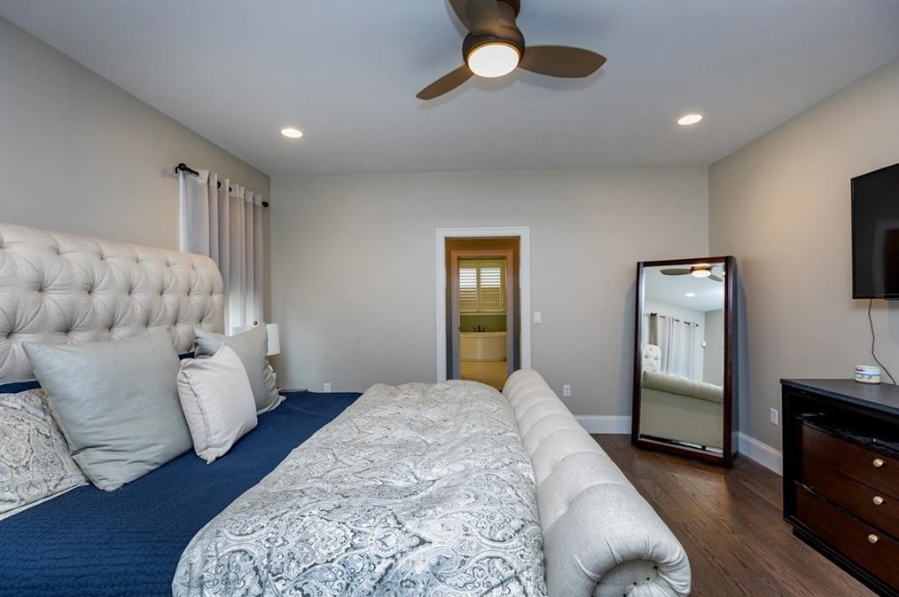 27 Bedford St, Burlington MA 01803-3725 exterior