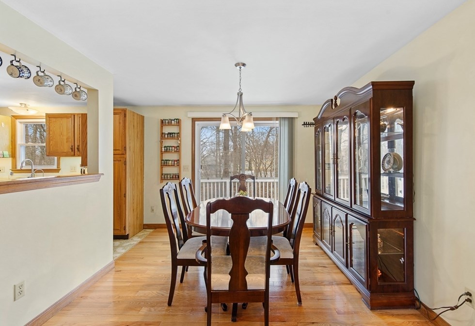 75 Emily Jeffers Rd, Randolph MA  02368-2831 exterior