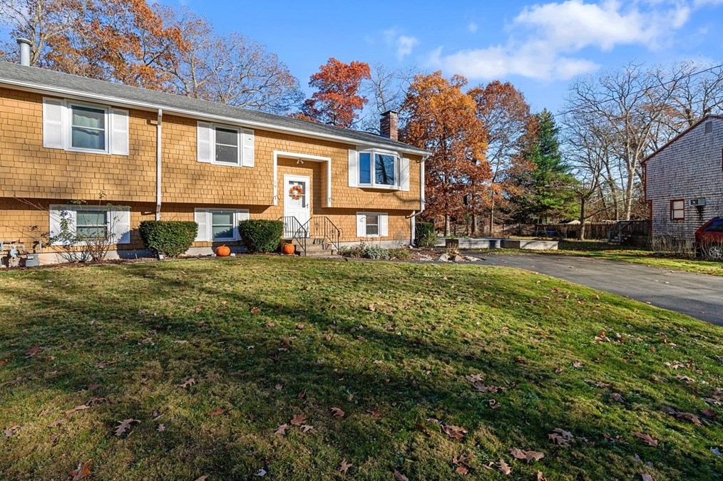 75 Emily Jeffers Rd, Randolph, MA 02368-2842