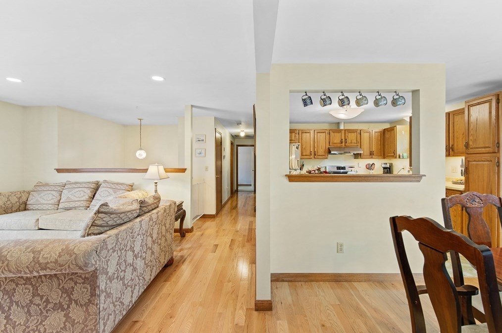 75 Emily Jeffers Rd, Randolph MA  02368-2831 exterior