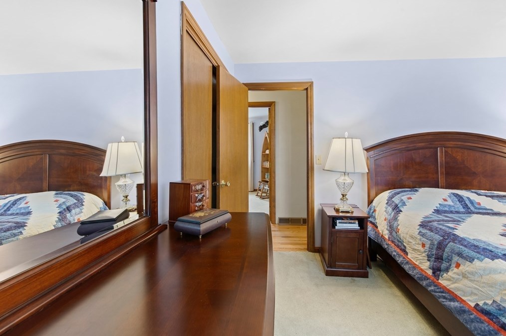 75 Emily Jeffers Rd, Randolph MA  02368-2831 exterior