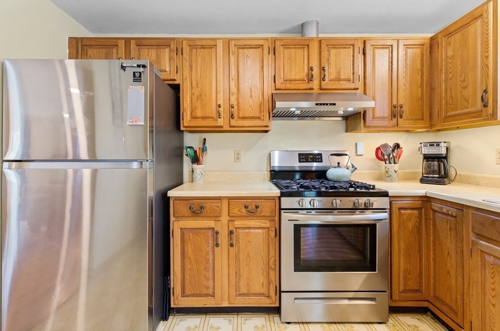 75 Emily Jeffers Rd, Randolph MA  02368-2831 exterior