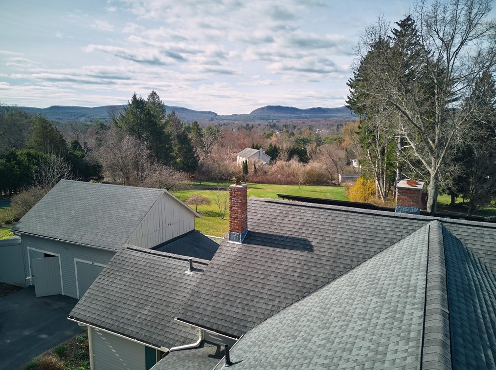 41 Shays St, Amherst, MA 01002