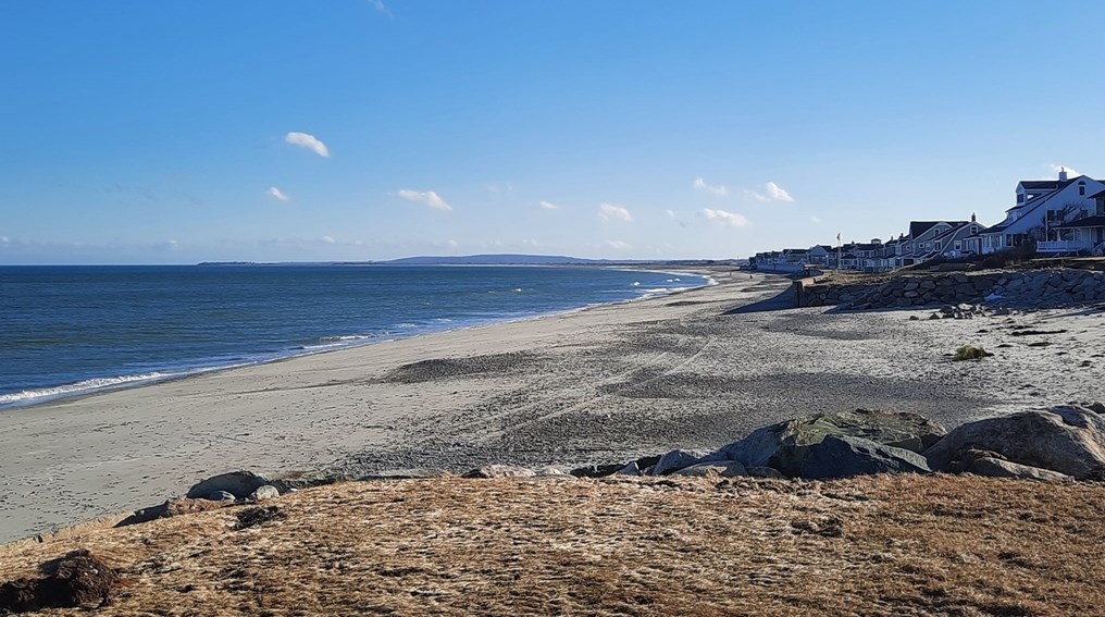 18 Bay Ave #1, Duxbury, MA 02332