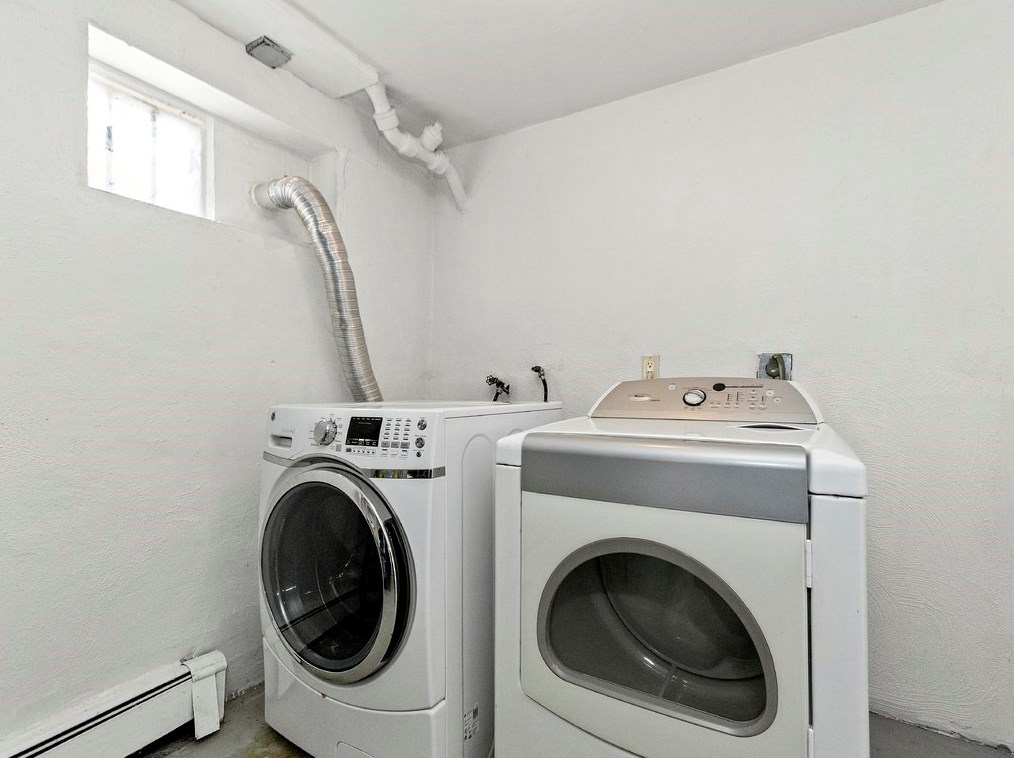 109 Milton St, Waltham MA  02453-1608 exterior