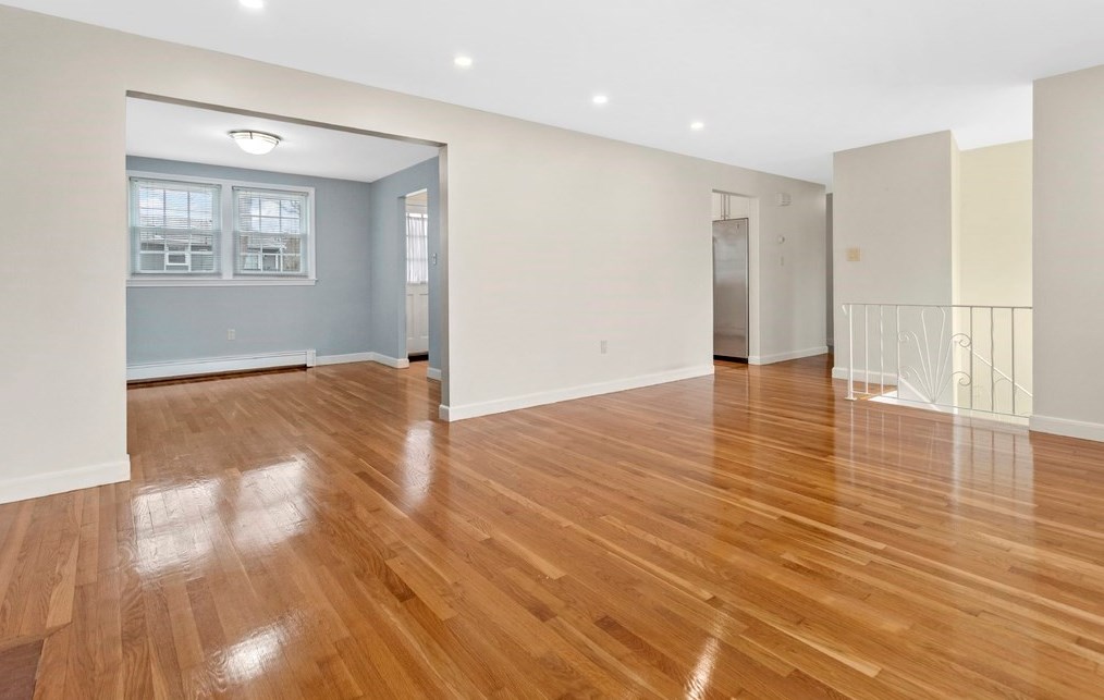 109 Milton St, Waltham MA  02453-1608 exterior