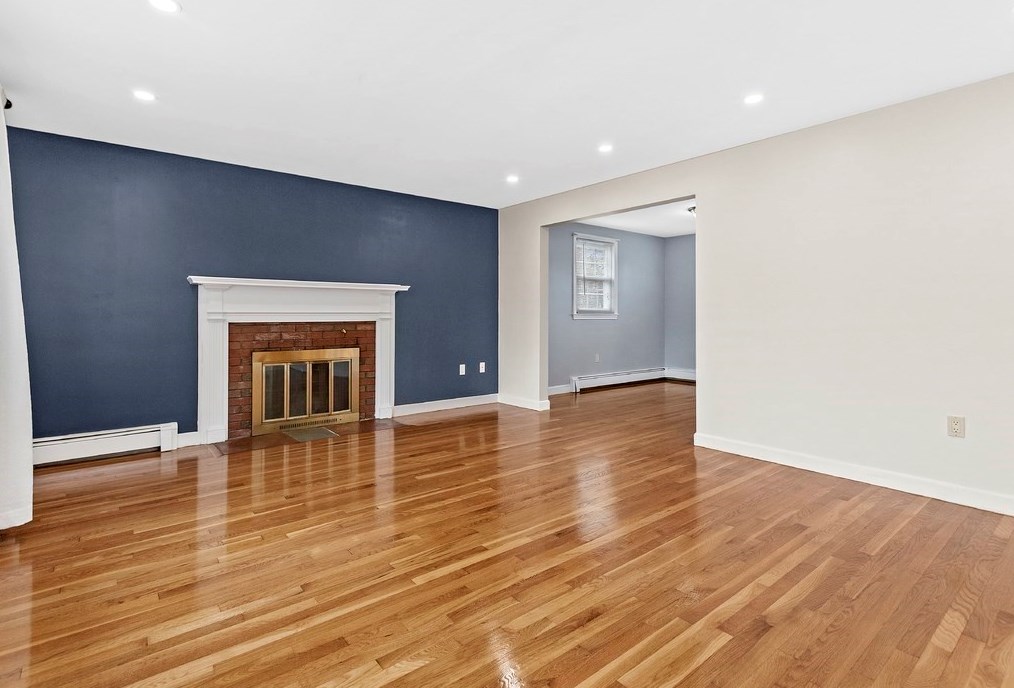 109 Milton St, Waltham MA  02453-1608 exterior