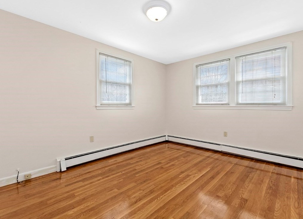 109 Milton St, Waltham MA  02453-1608 exterior