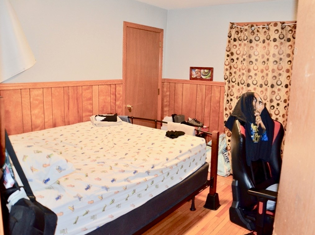 25 Acorn St, Malden MA 02148-7624 exterior