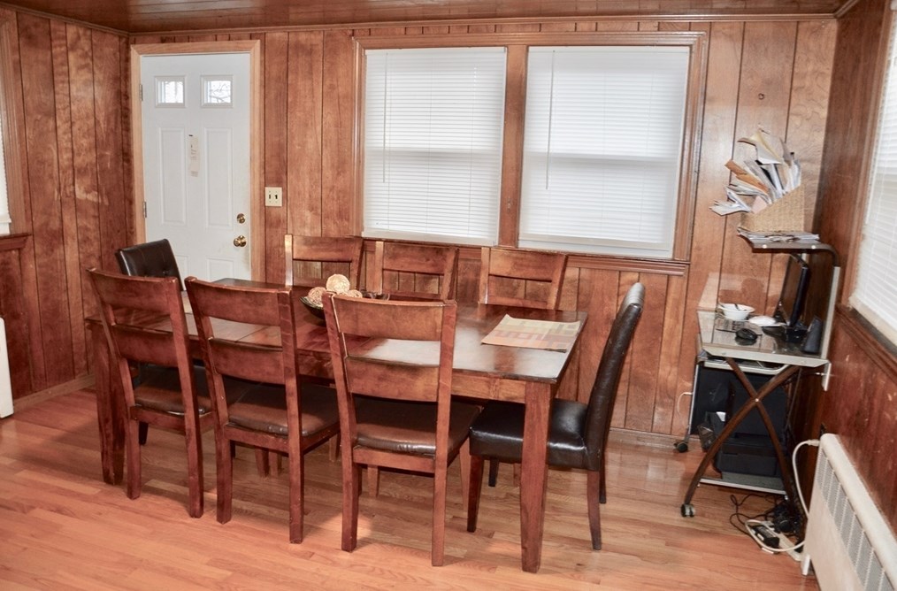 25 Acorn St, Malden MA 02148-7624 exterior