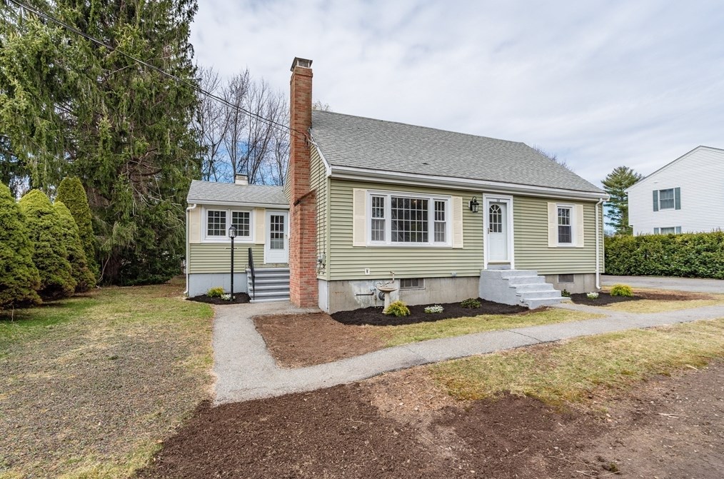 12 Pichowicz Rd, Billerica, MA 01821 exterior