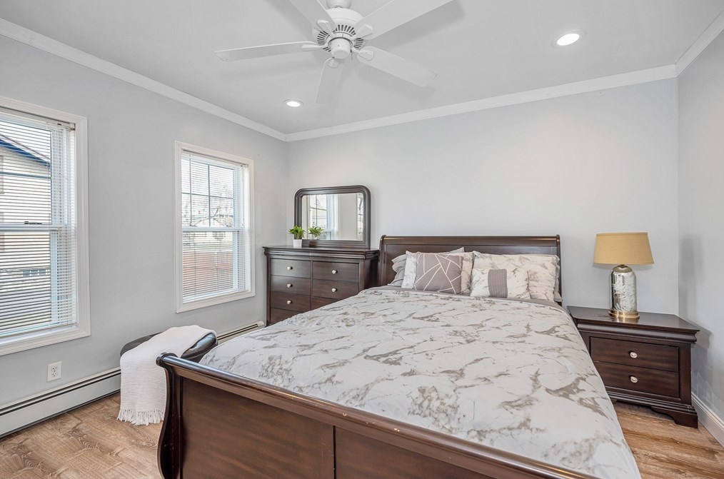 111 Lowell St, Methuen MA 01844-6824 exterior