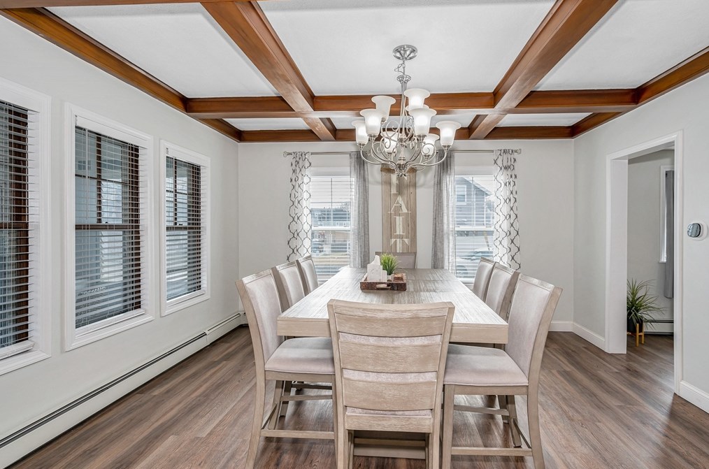 111 Lowell St, Methuen MA 01844-6824 exterior