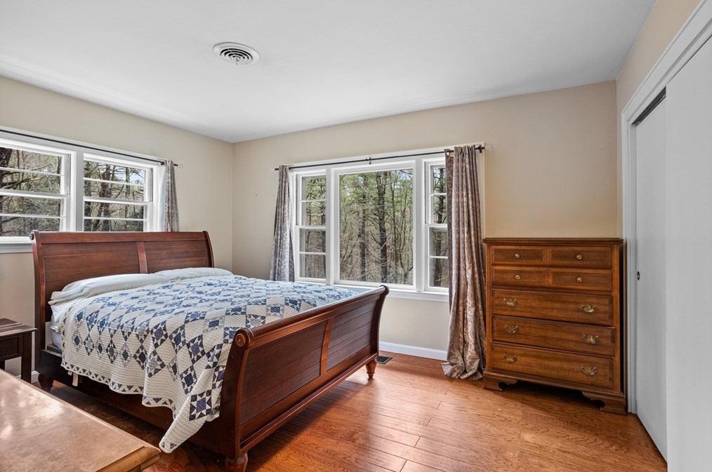 481 Cross St, Carlisle MA  01741-1593 exterior