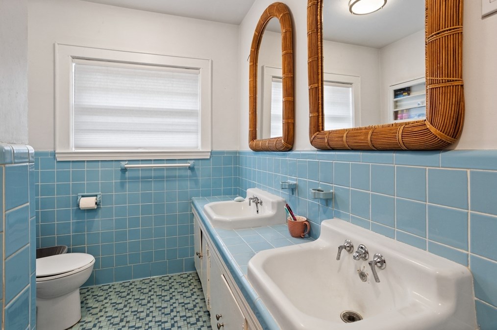 481 Cross St, Carlisle MA  01741-1593 exterior