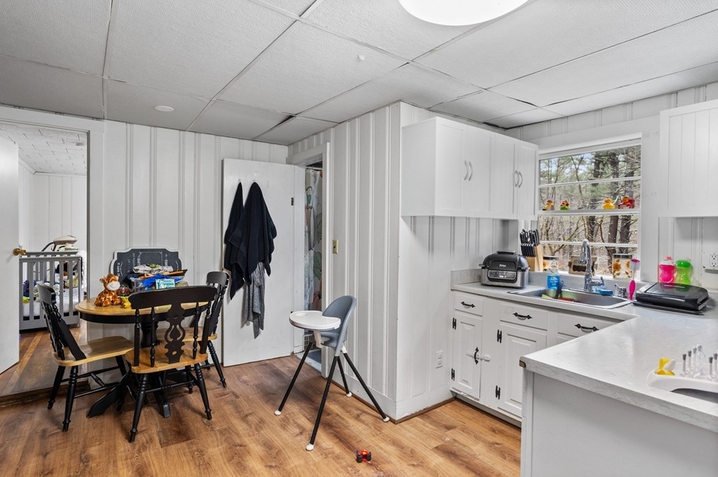 481 Cross St, Carlisle MA  01741-1593 exterior