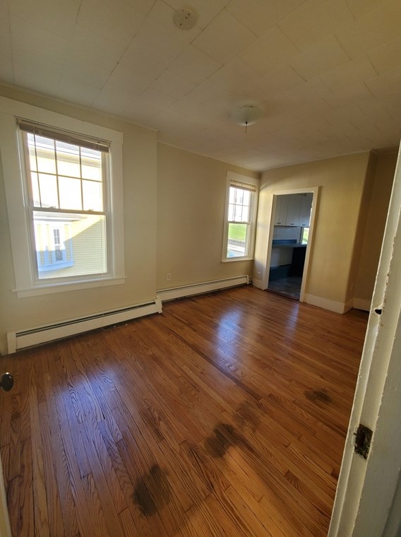 47 Railroad Ave, Beverly MA 01915-4984 exterior