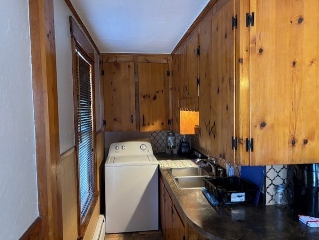 2 Belisle Ave, Worcester MA  01610-2207 exterior