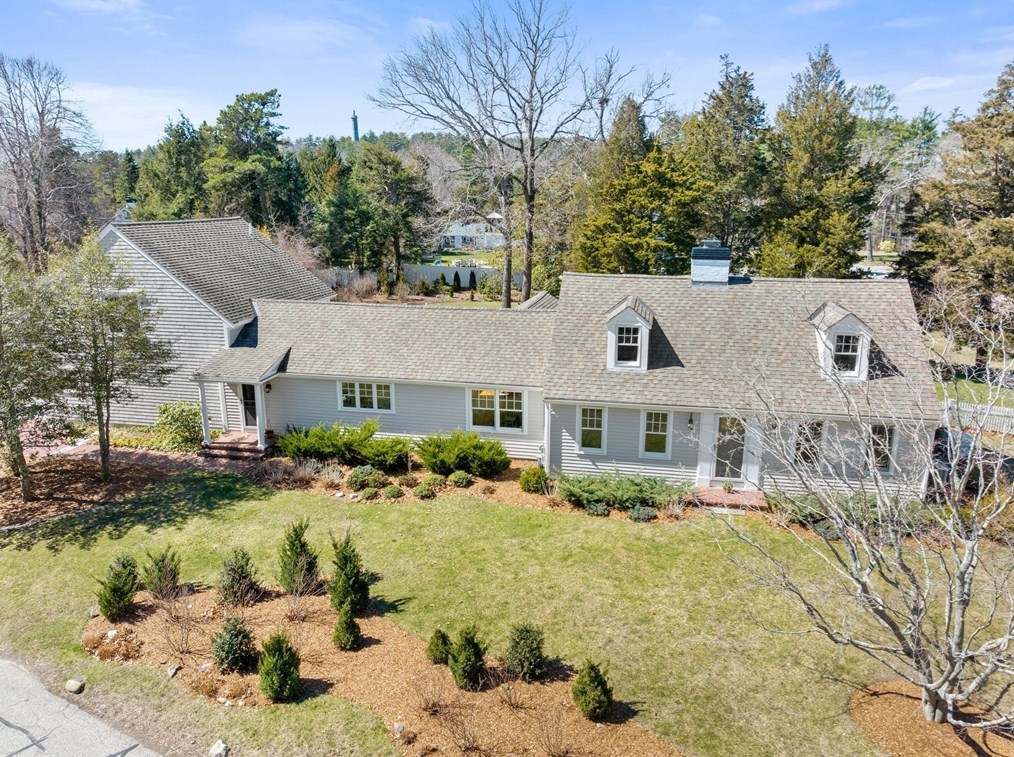 8 Eagles Nest Rd, Duxbury, MA 02332