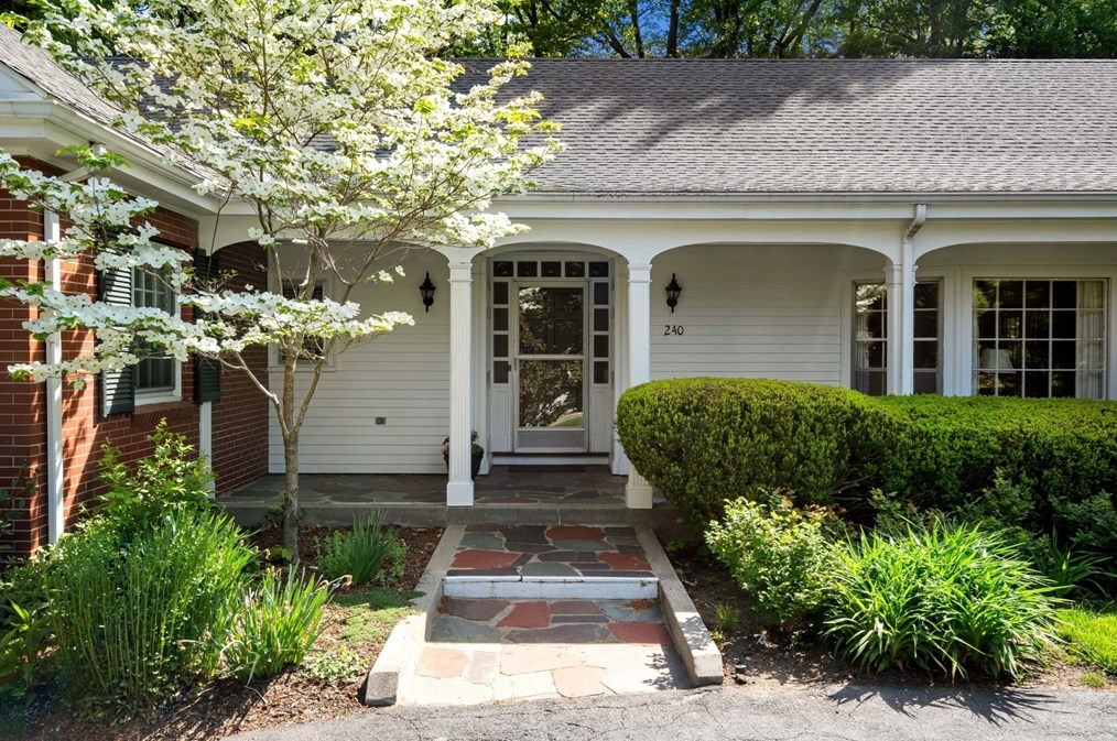 240 Clark Rd, Lowell MA 01852-3124 exterior