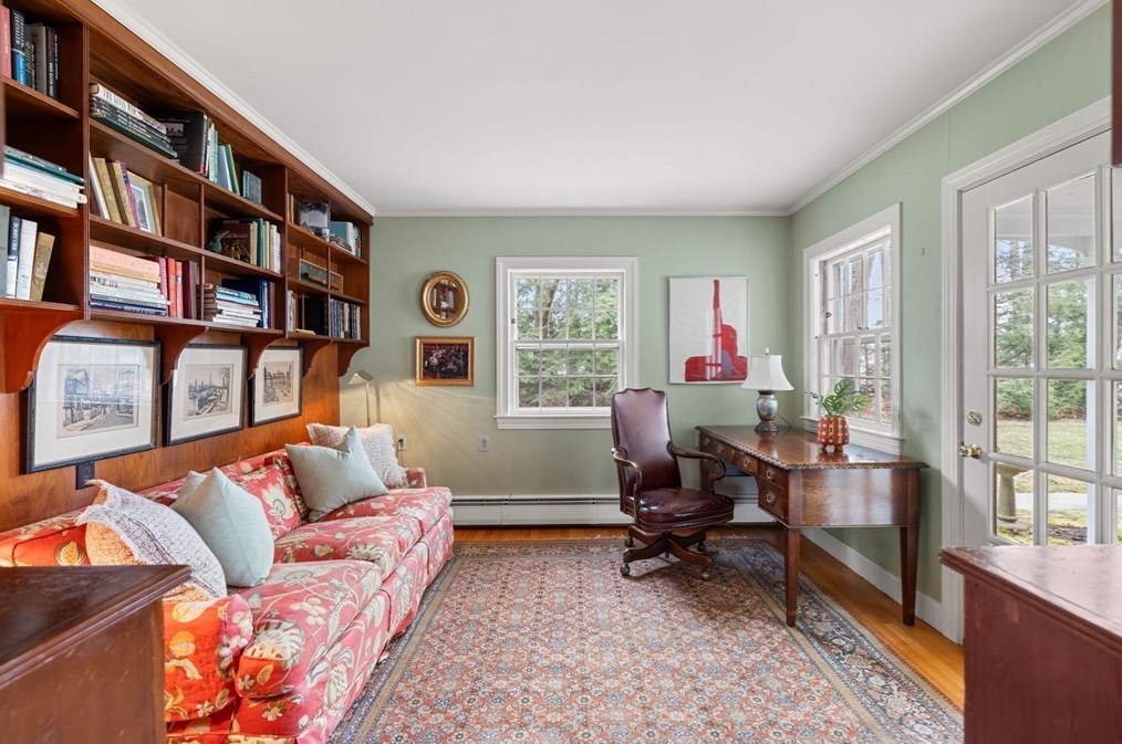 240 Clark Rd, Lowell MA 01852-3124 exterior