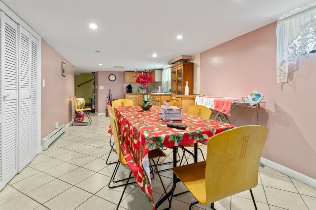 137 Pearl St, Somerville MA 02145-3117 exterior