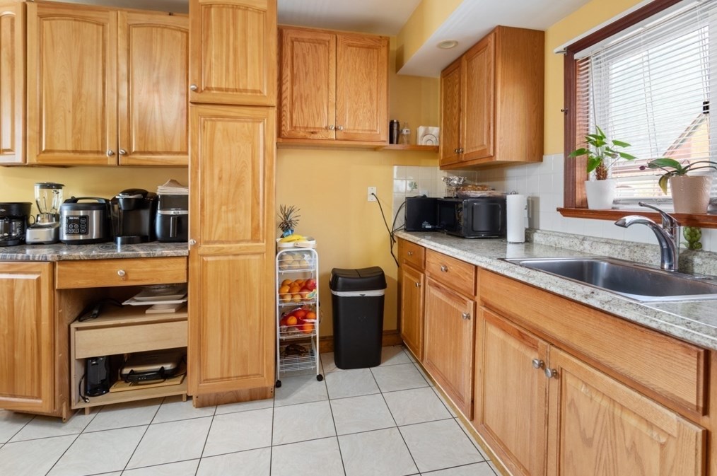 137 Pearl St, Somerville MA 02145-3117 exterior