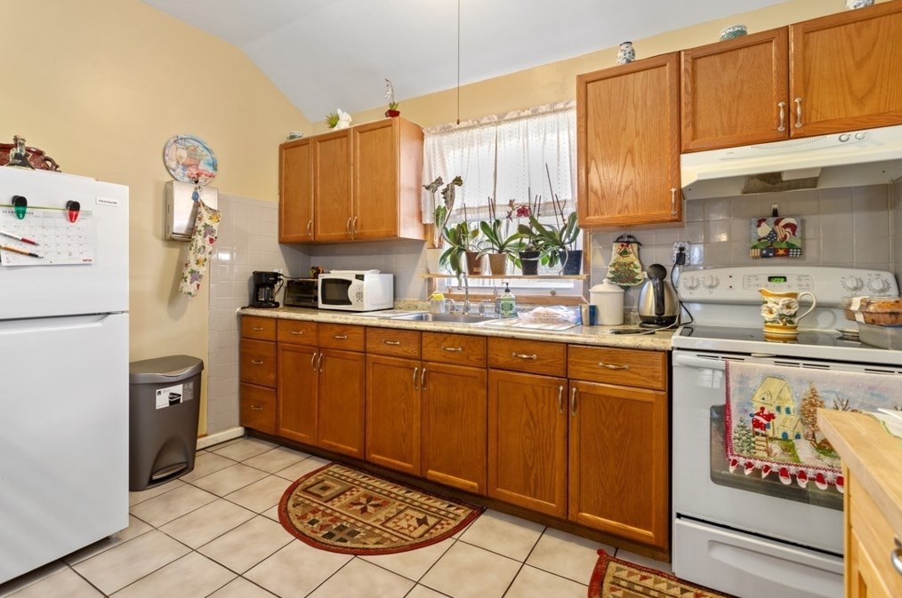 137 Pearl St, Somerville MA 02145-3117 exterior