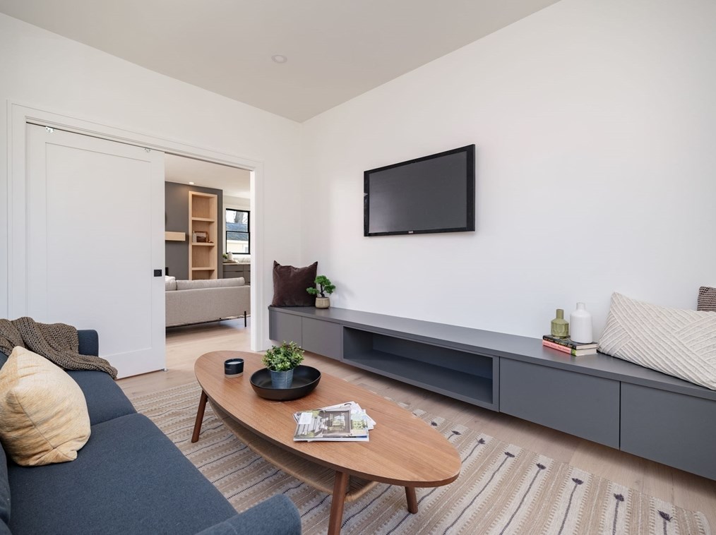 123 Nokomis Rd, Hingham MA  02043-1135 exterior