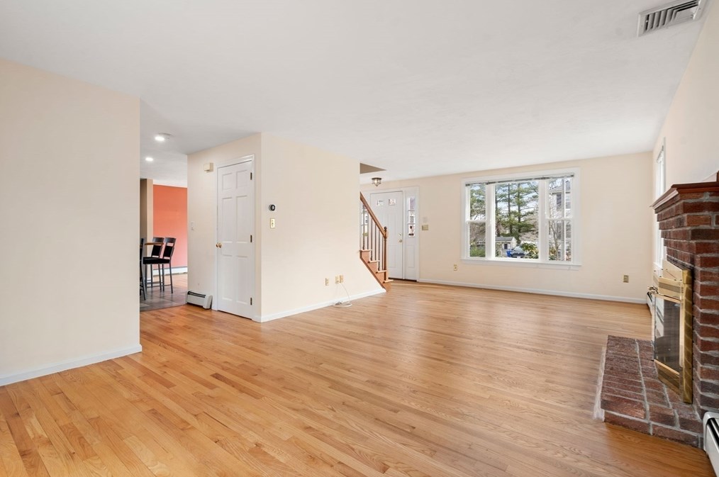 3 Loyola Cir, Boston MA  02132 exterior