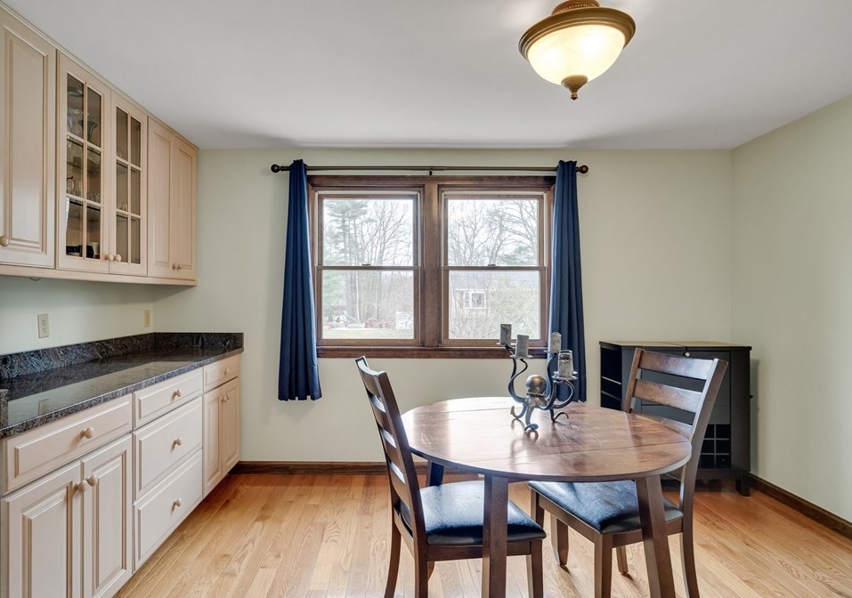 6 Karl Dr, Billerica MA  01862-1249 exterior