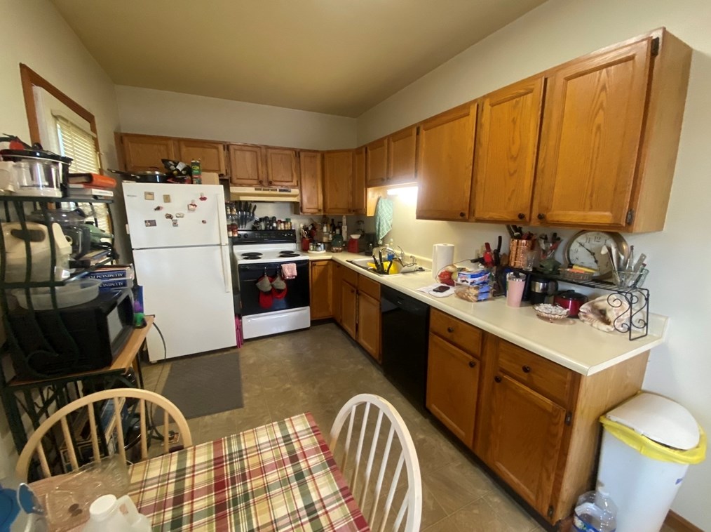 74 Lakewood St, Worcester MA  01603-2069 exterior