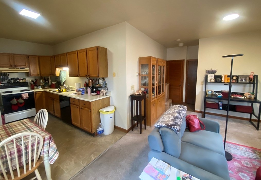 74 Lakewood St, Worcester MA  01603-2069 exterior