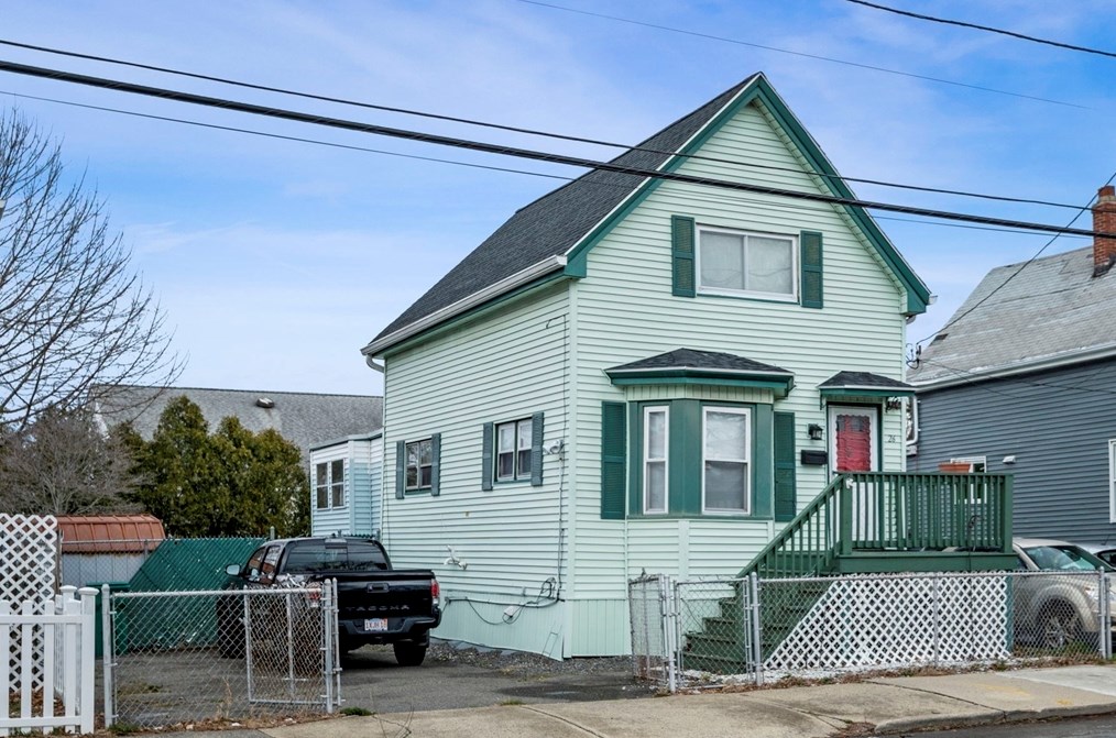 26 Marianna St, Lynn MA  01902-2217 exterior