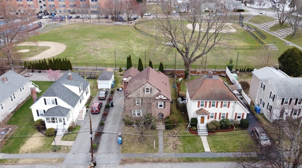 81 Mayall Rd, Waltham MA  02453-8266 exterior