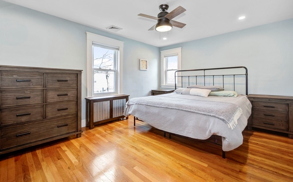 81 Mayall Rd, Waltham MA  02453-8266 exterior