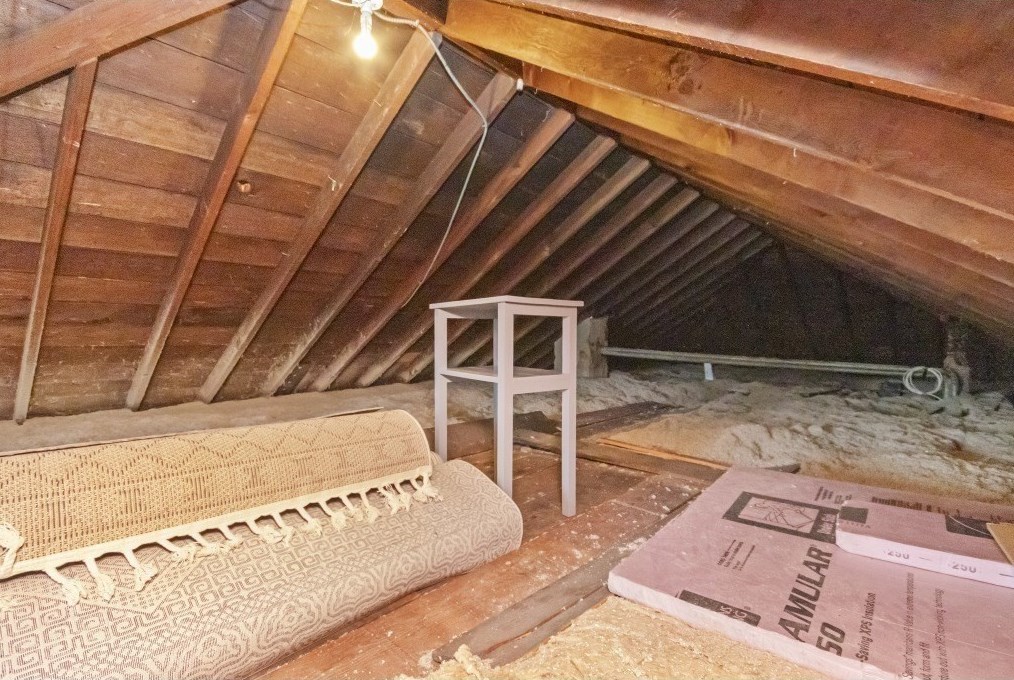 127 Waverley Ave, Watertown MA  02472-3639 exterior