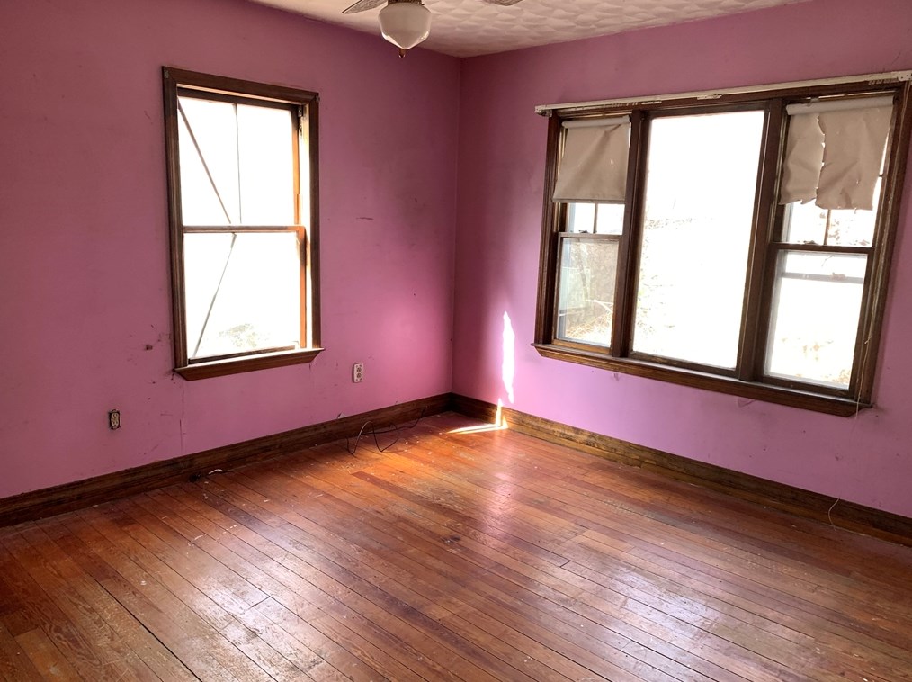 307 Colburn St, Dedham MA 02026-2331 exterior