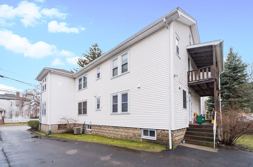 236 Arlington St, Watertown MA  02472-2006 exterior