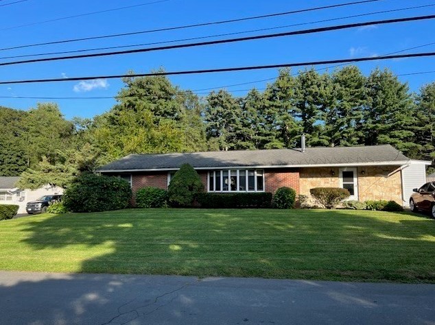 25 Ruthellen Rd, Framingham, MA 01701 exterior