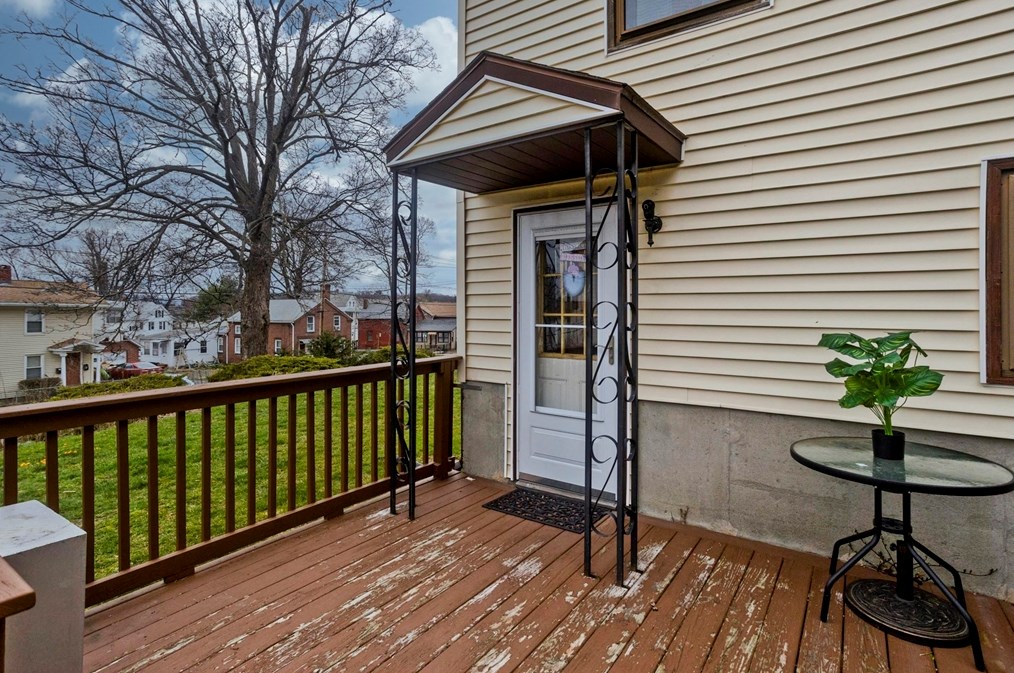 115 South St #16, Chicopee, MA 01013