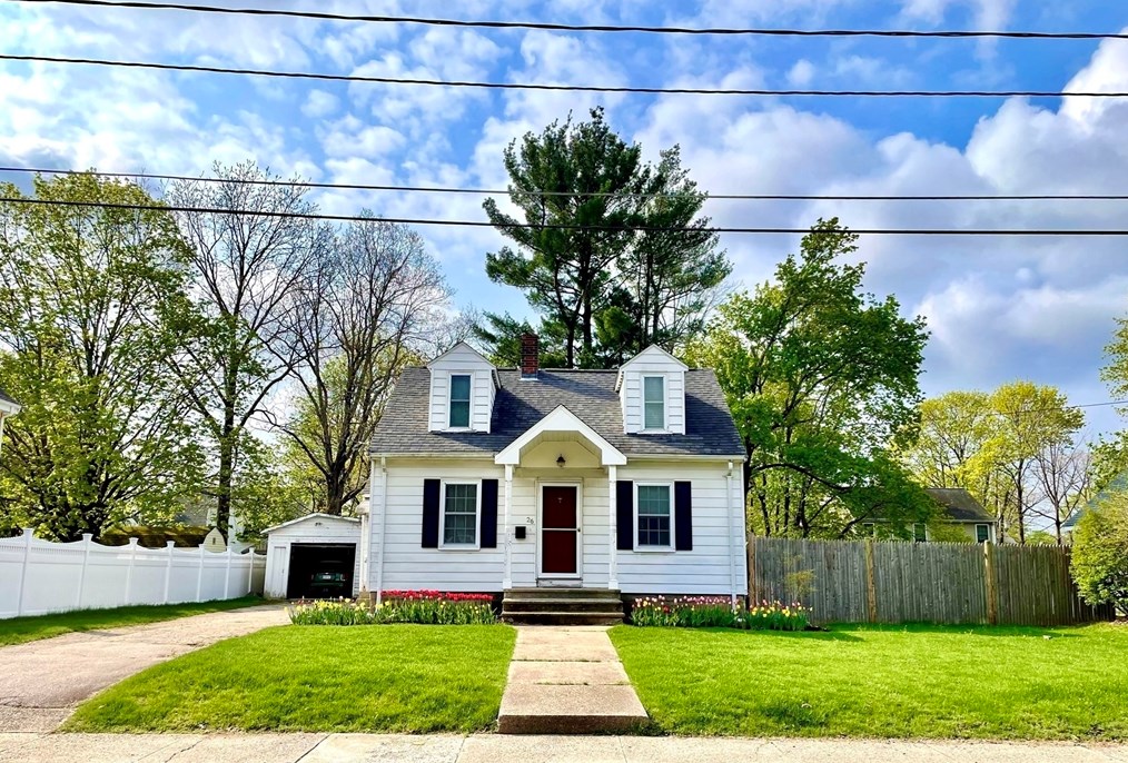 26 Bella Vista Ave, Mansfield MA  02048-1307 exterior