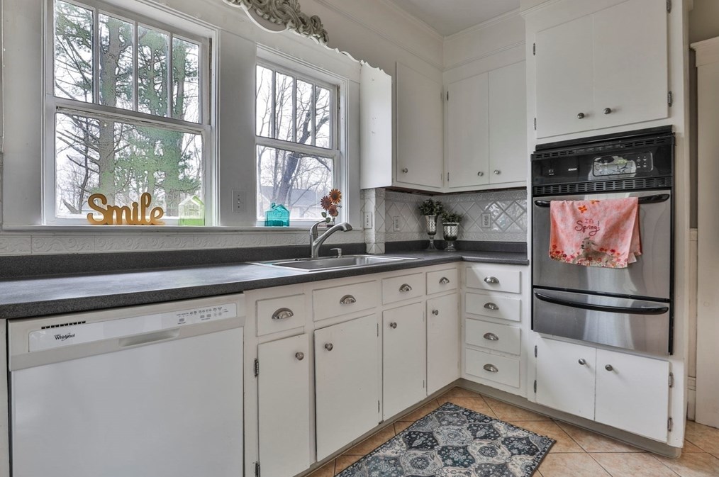 26 Bella Vista Ave, Mansfield MA  02048-1307 exterior