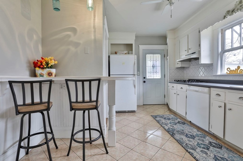 26 Bella Vista Ave, Mansfield MA  02048-1307 exterior