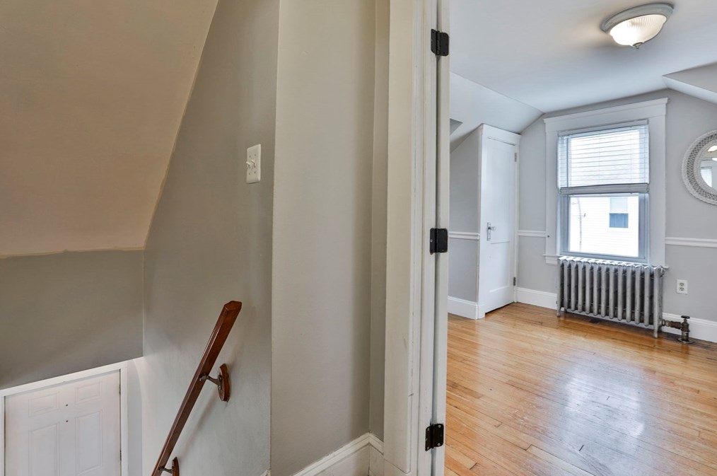 26 Bella Vista Ave, Mansfield MA  02048-1307 exterior