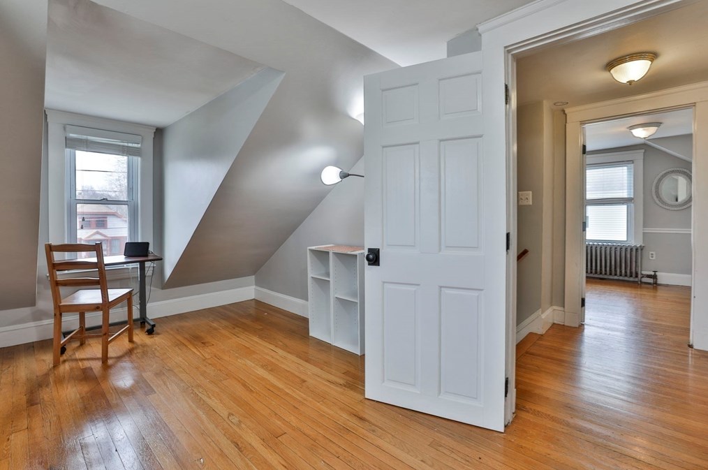 26 Bella Vista Ave, Mansfield MA  02048-1307 exterior