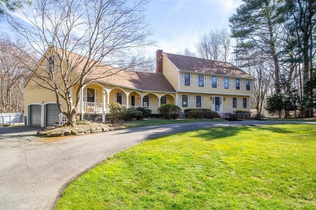79 Bay Colony Dr, Westwood, MA 02090 exterior