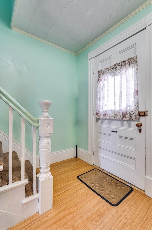 13 Washington Ave, Andover, MA 01810