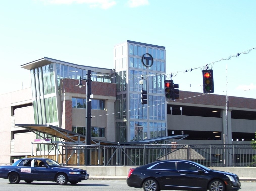 11 Barton Sq, Salem MA 01970-3358 exterior