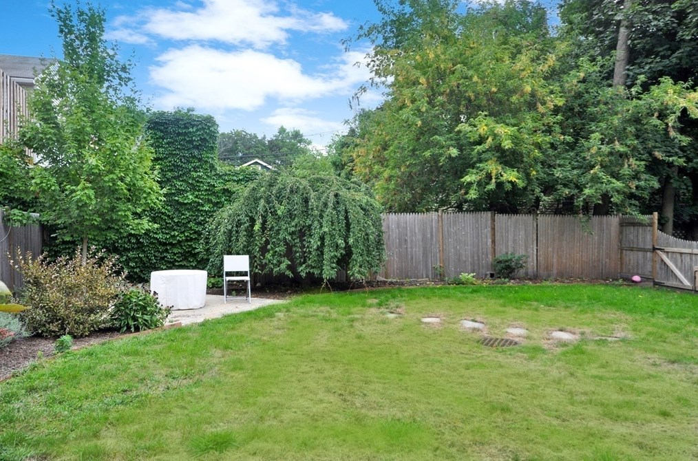 10 Swan St, Arlington MA  02476-6508 exterior